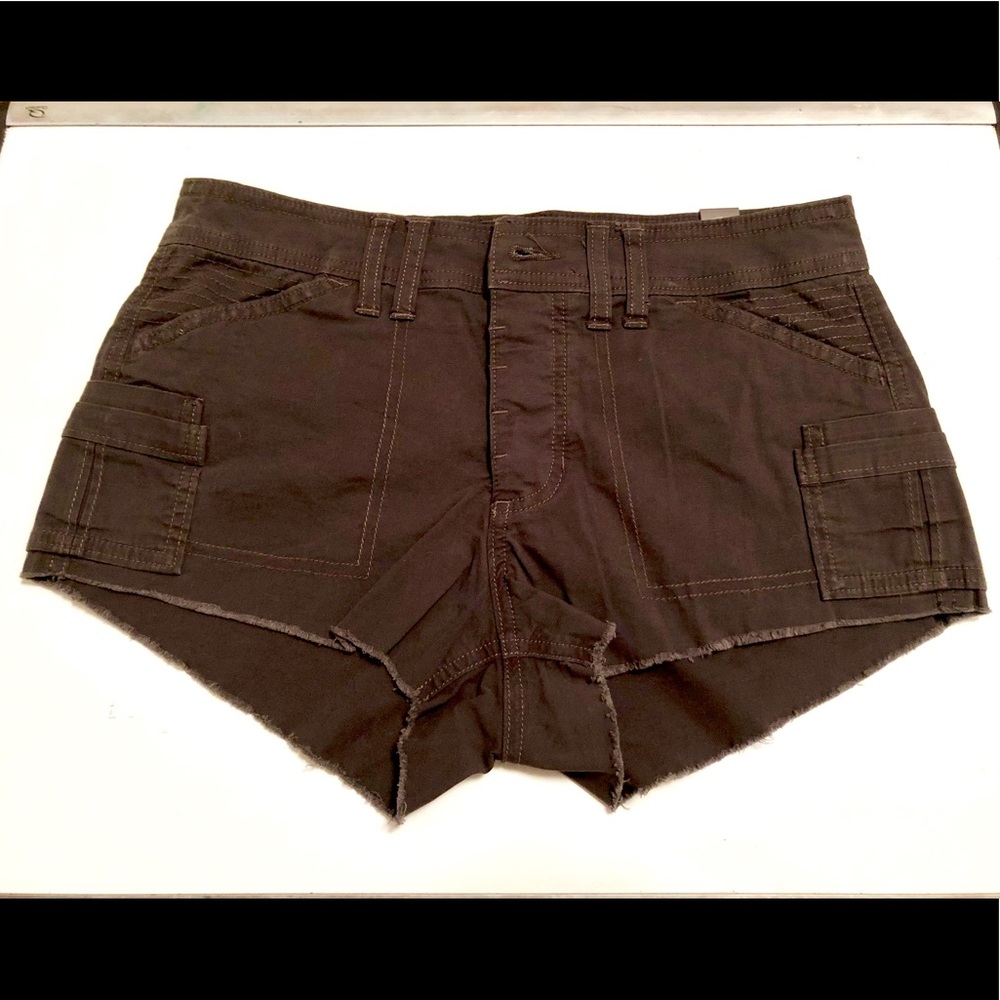 Abercrombie olive colored utility short shorts
